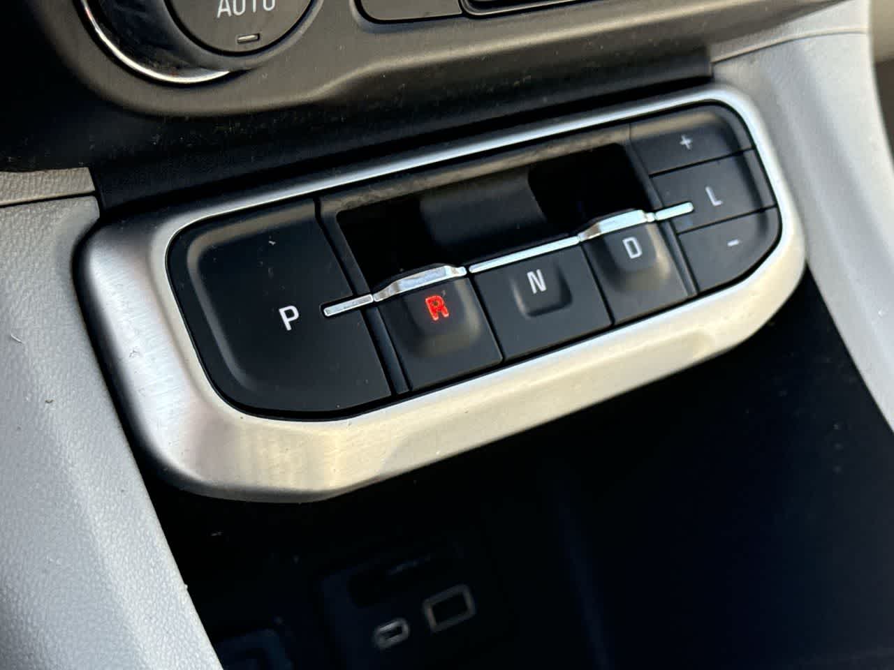 Thumbnail: 2023 GMC Acadia - 21