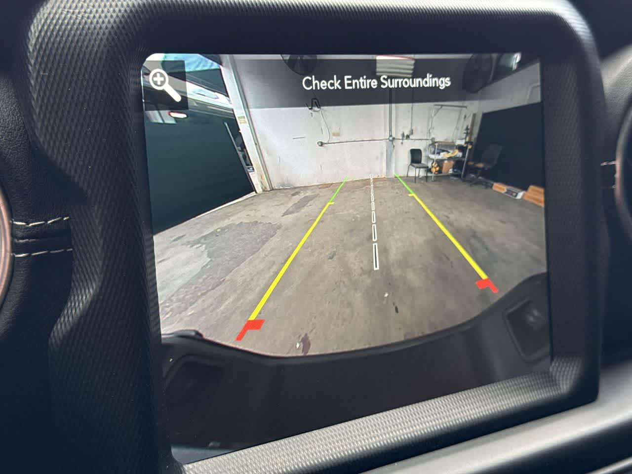 Thumbnail: 2023 Jeep Gladiator - 19