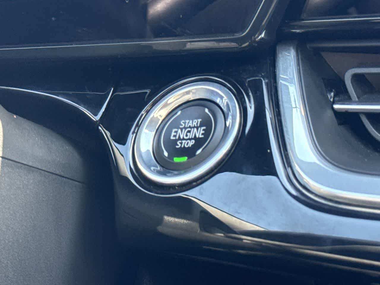 Thumbnail: 2025 Chevrolet Trax - 17