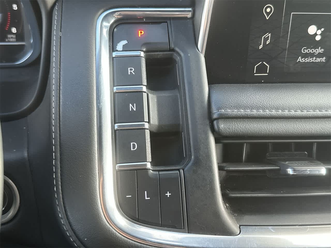 Thumbnail: 2023 GMC Yukon - 21