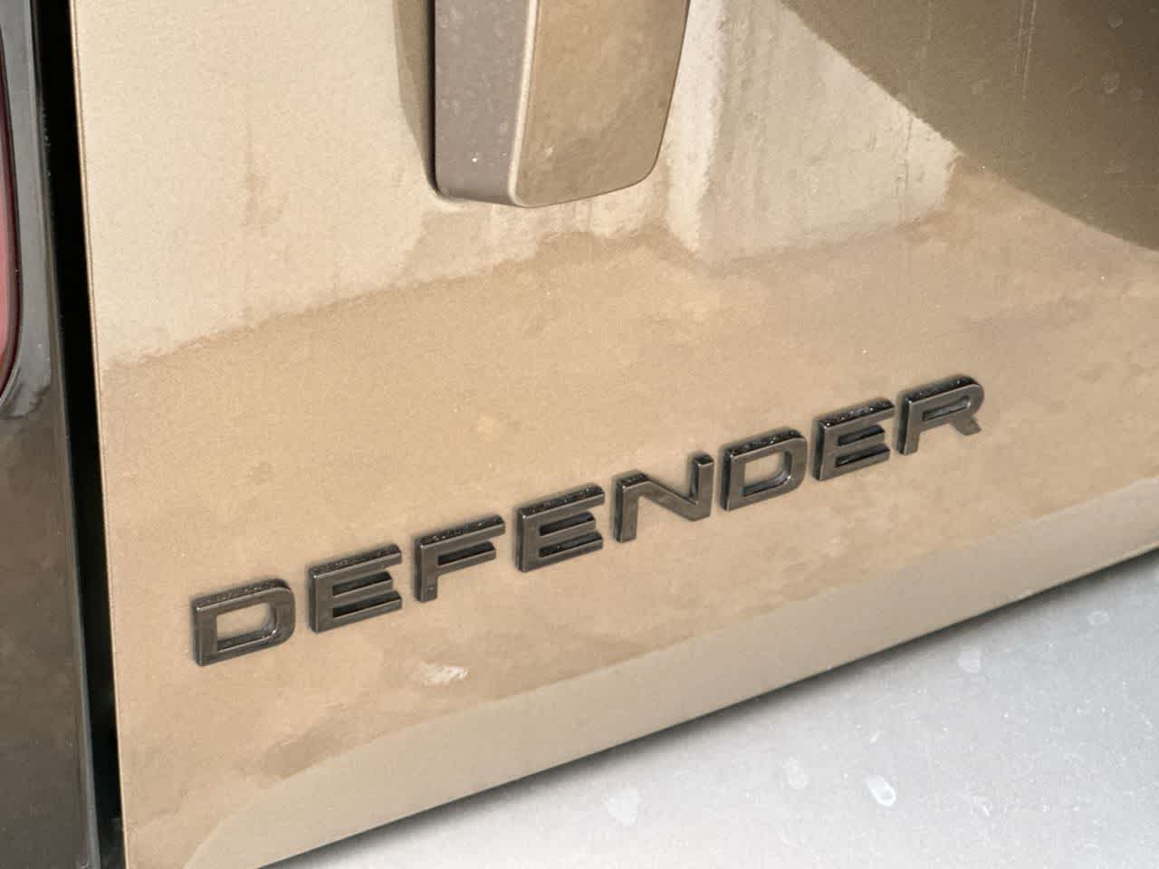 Thumbnail: 2025 Land Rover Defender - 10