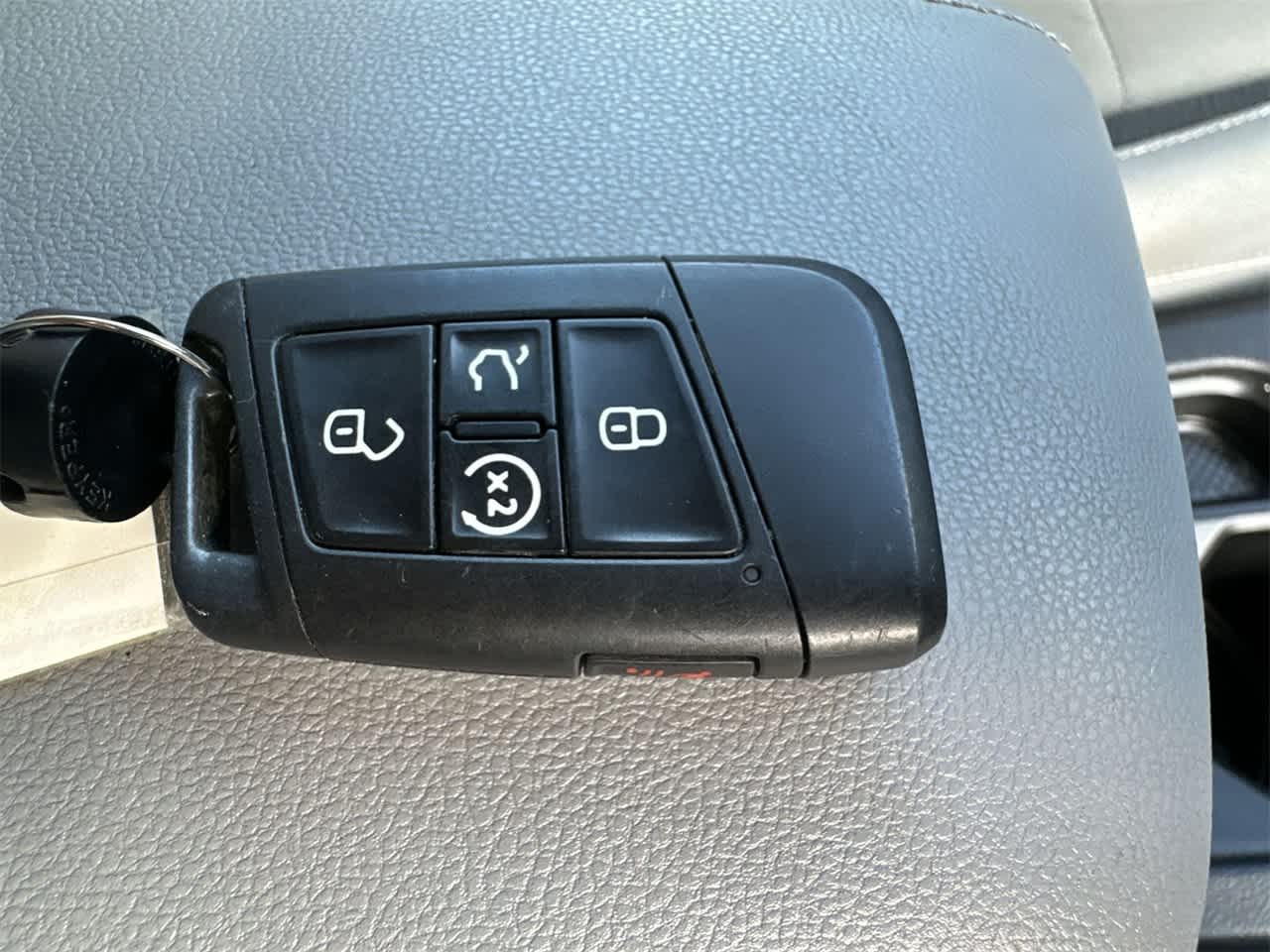 Thumbnail: 2022 Volkswagen Taos - 28