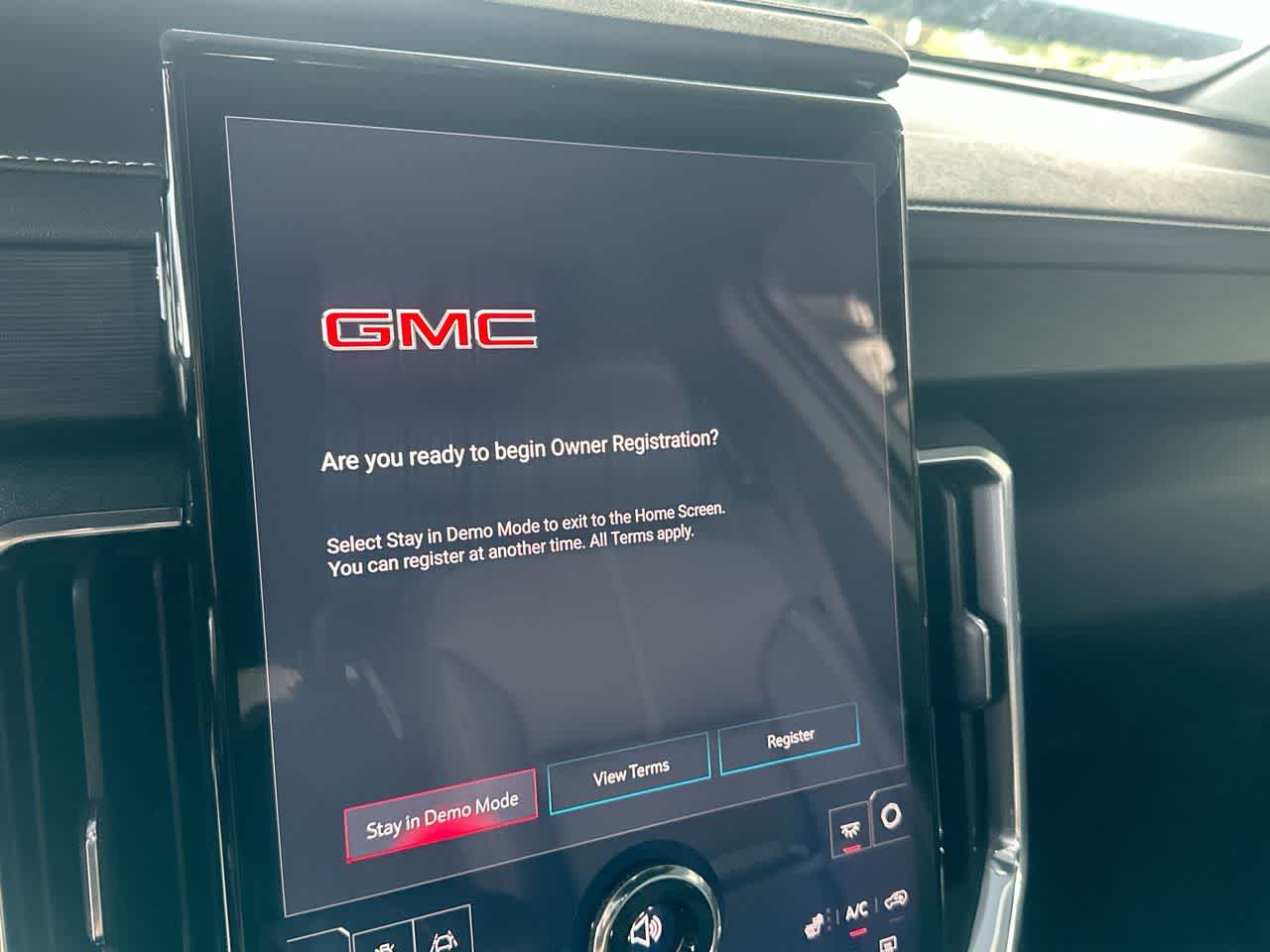Thumbnail: 2026 GMC Acadia - 18