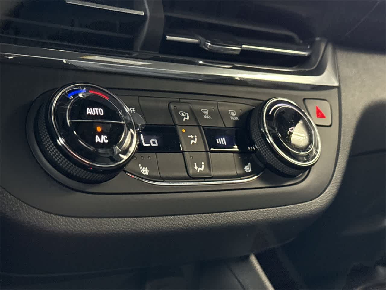 Thumbnail: 2026 Buick Envista - 20