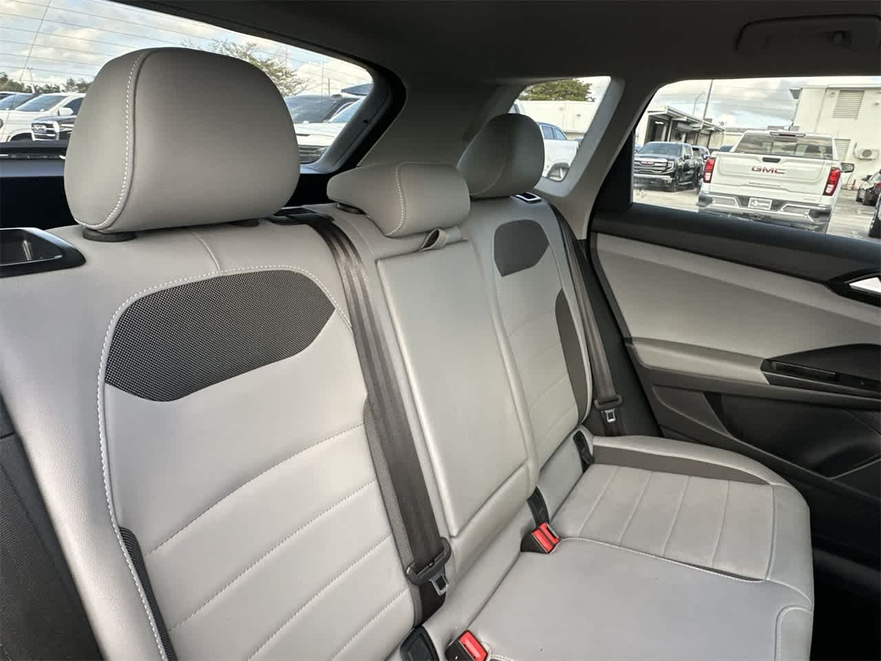 Thumbnail: 2022 Volkswagen Taos - 26