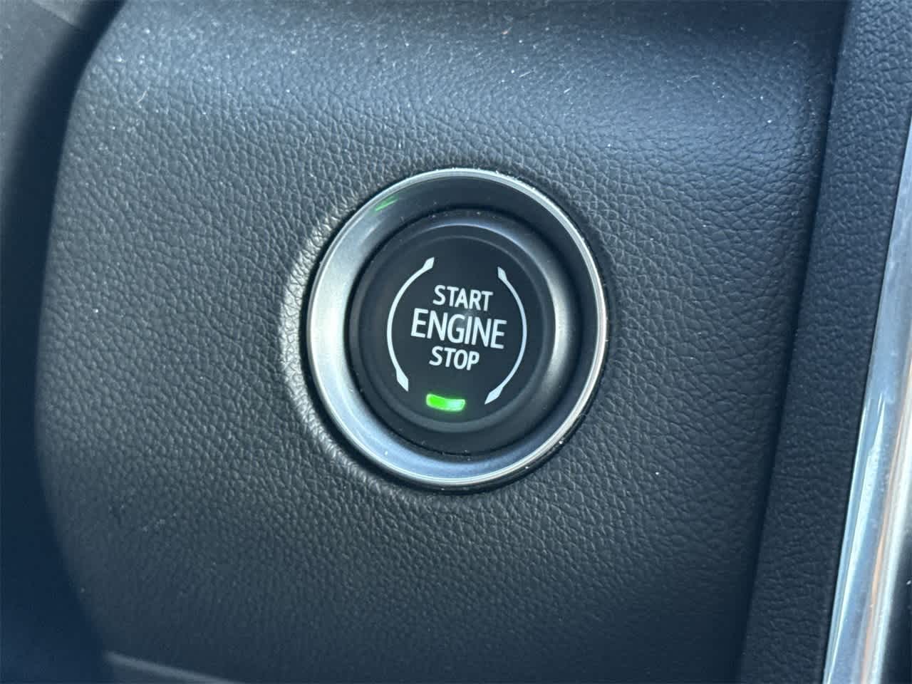 Thumbnail: 2024 GMC Acadia - 17