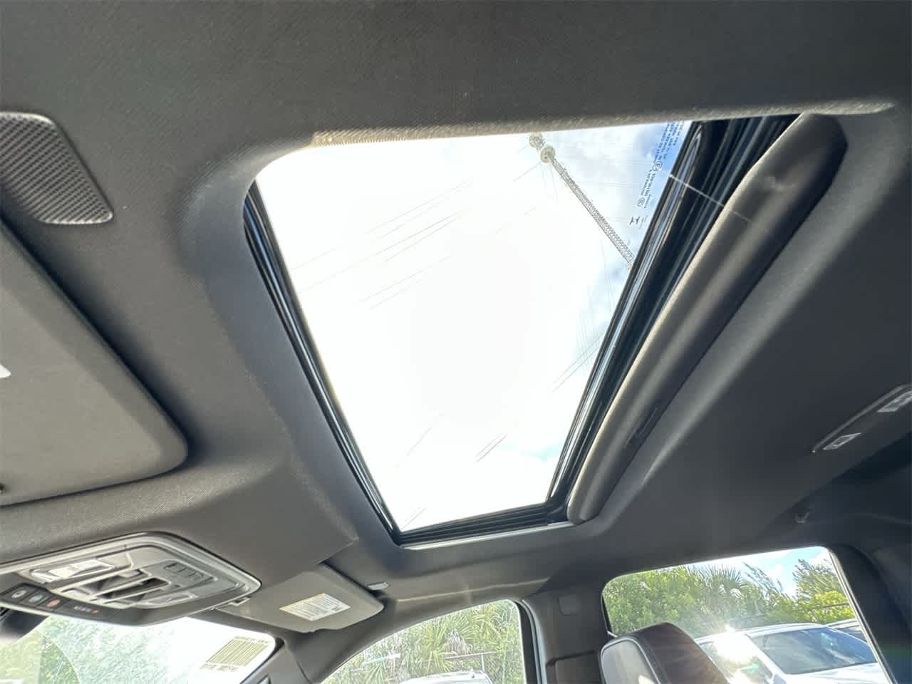 Thumbnail: 2026 GMC Sierra 2500 - 17