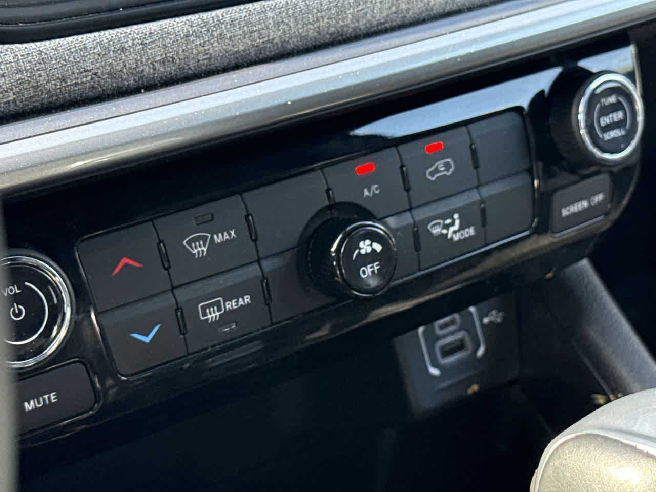 Thumbnail: 2025 Jeep Compass - 20