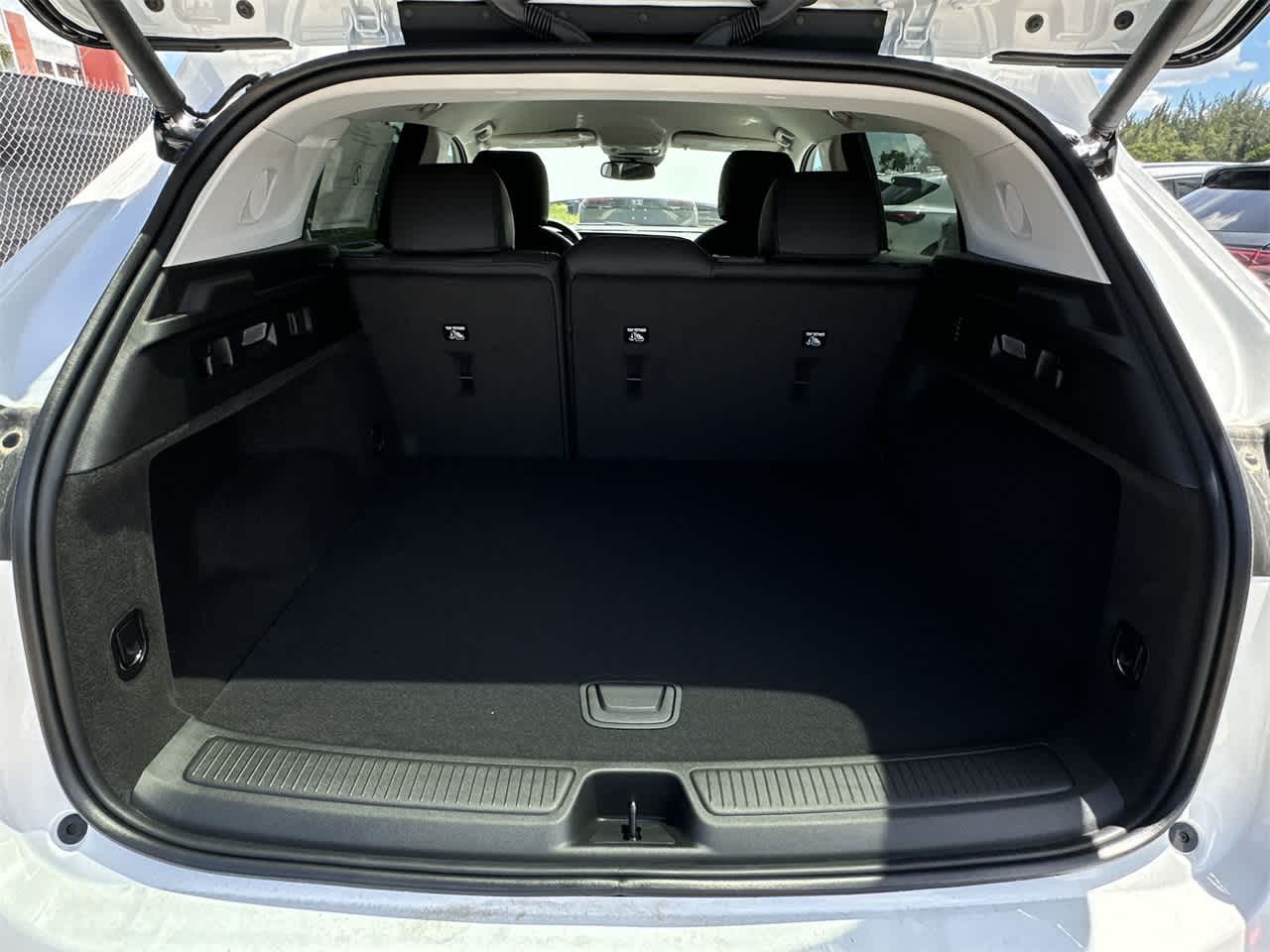 Thumbnail: 2025 Buick Envision - 25