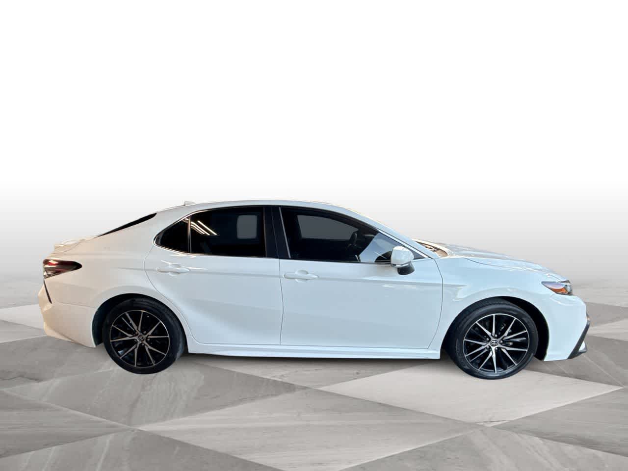 Thumbnail: 2024 Toyota Camry - 9