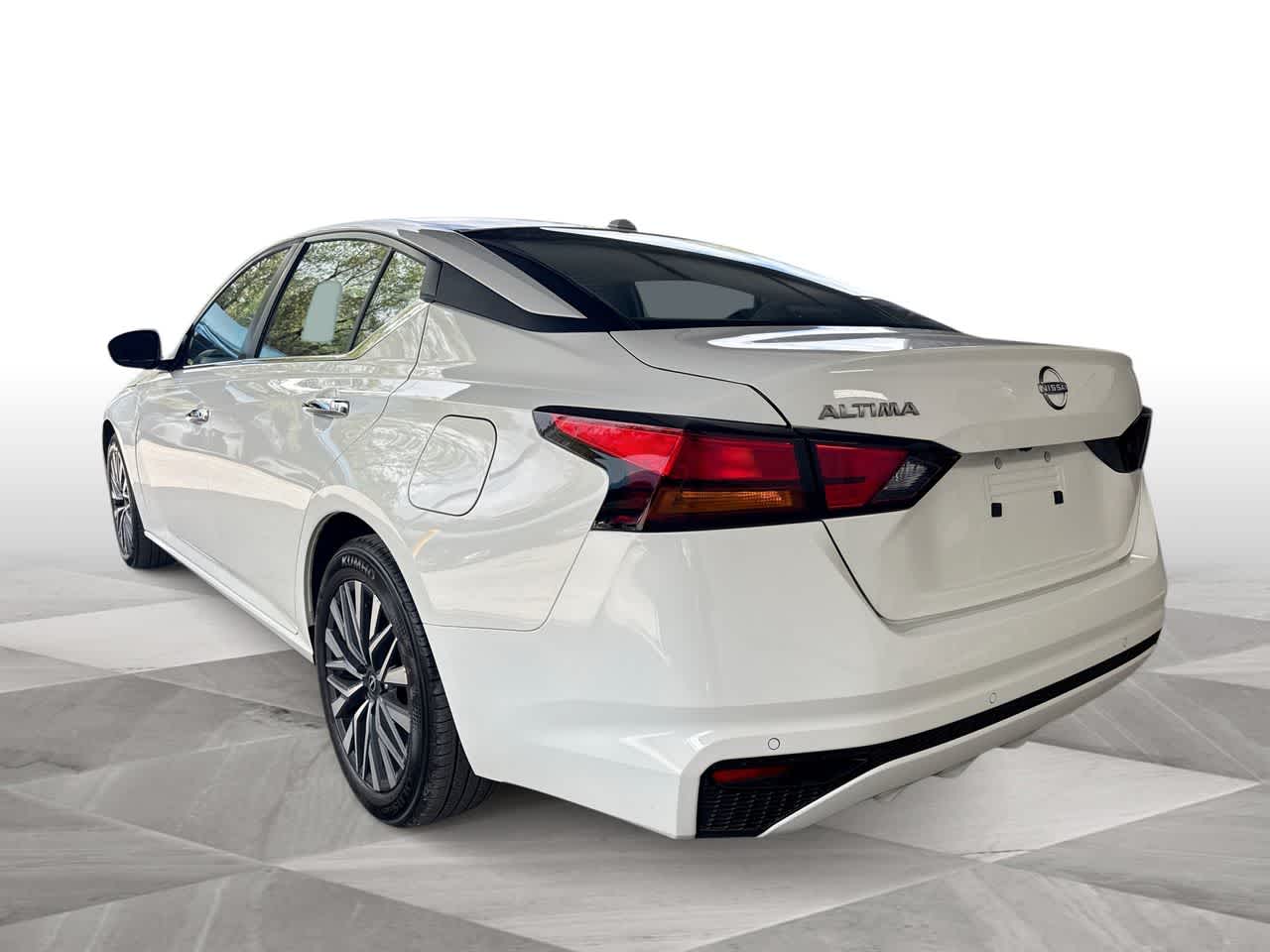 Thumbnail: 2025 Nissan Altima - 6