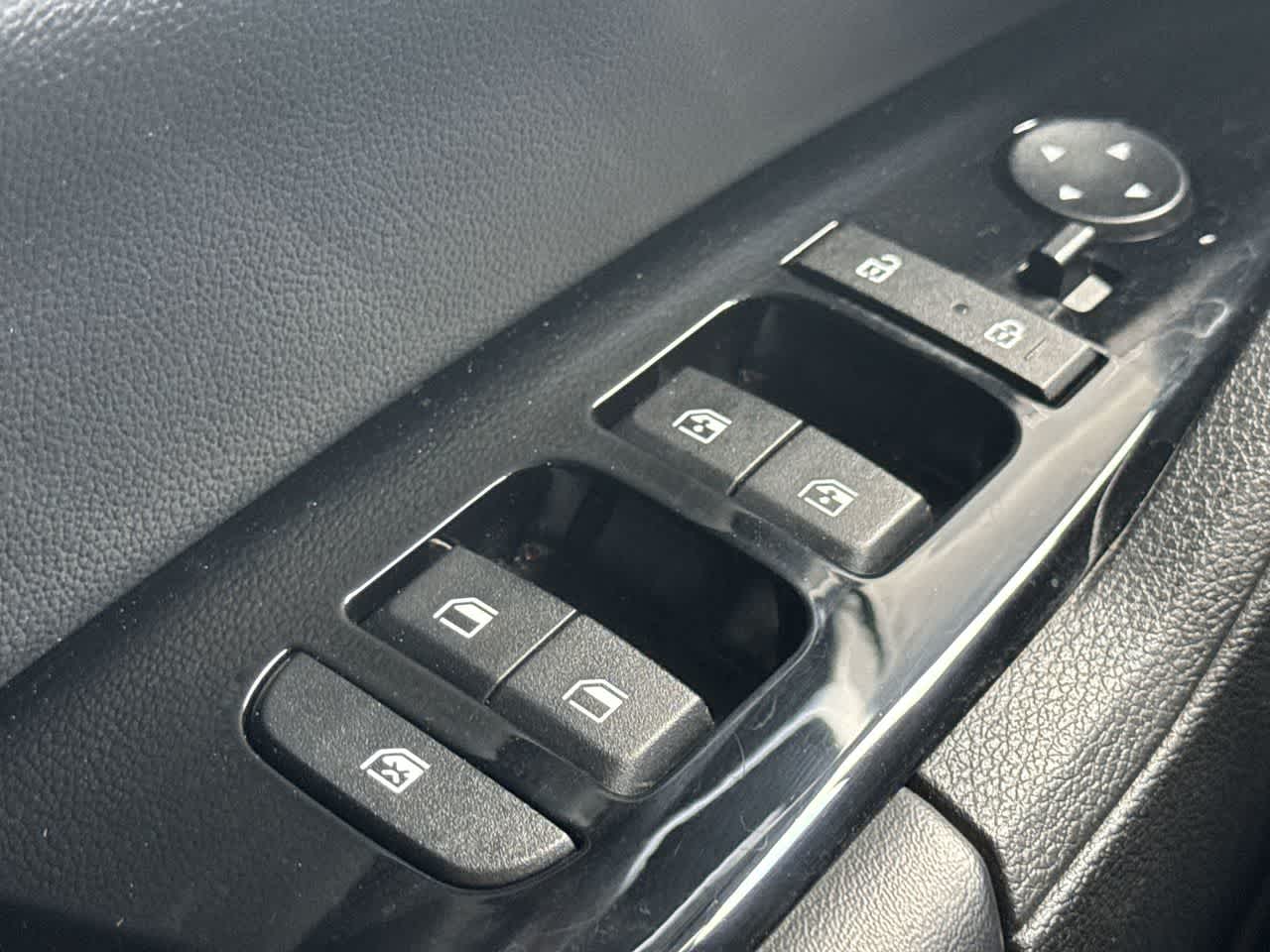 Thumbnail: 2023 Kia Sportage - 17