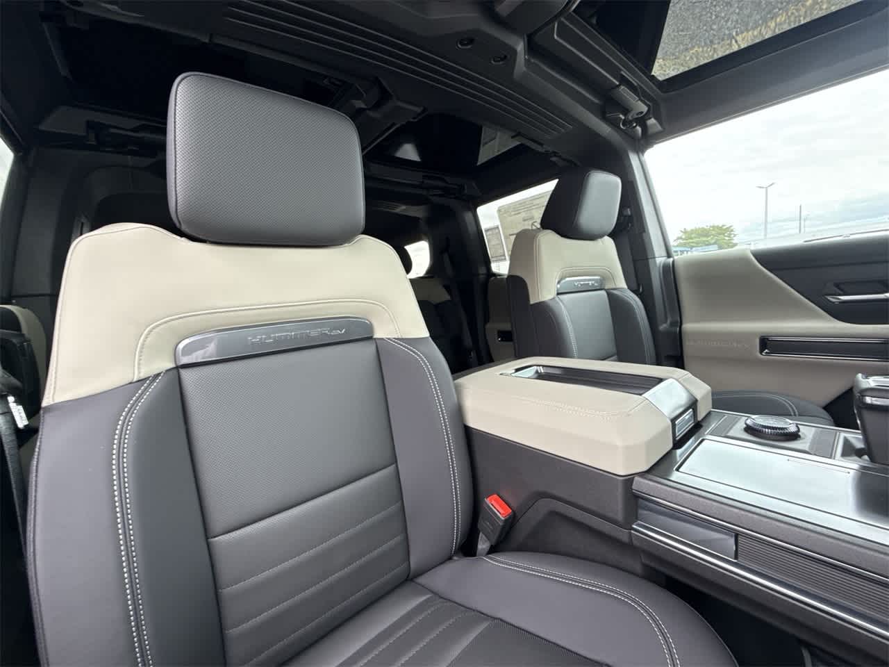 Thumbnail: 2026 GMC Hummer EV - 27