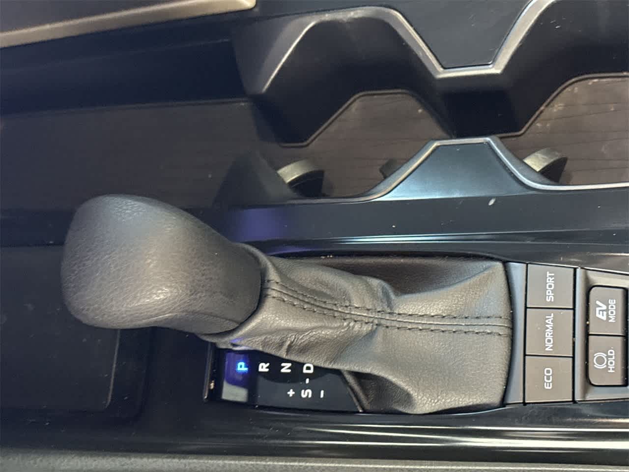 Thumbnail: 2025 Toyota Camry - 21