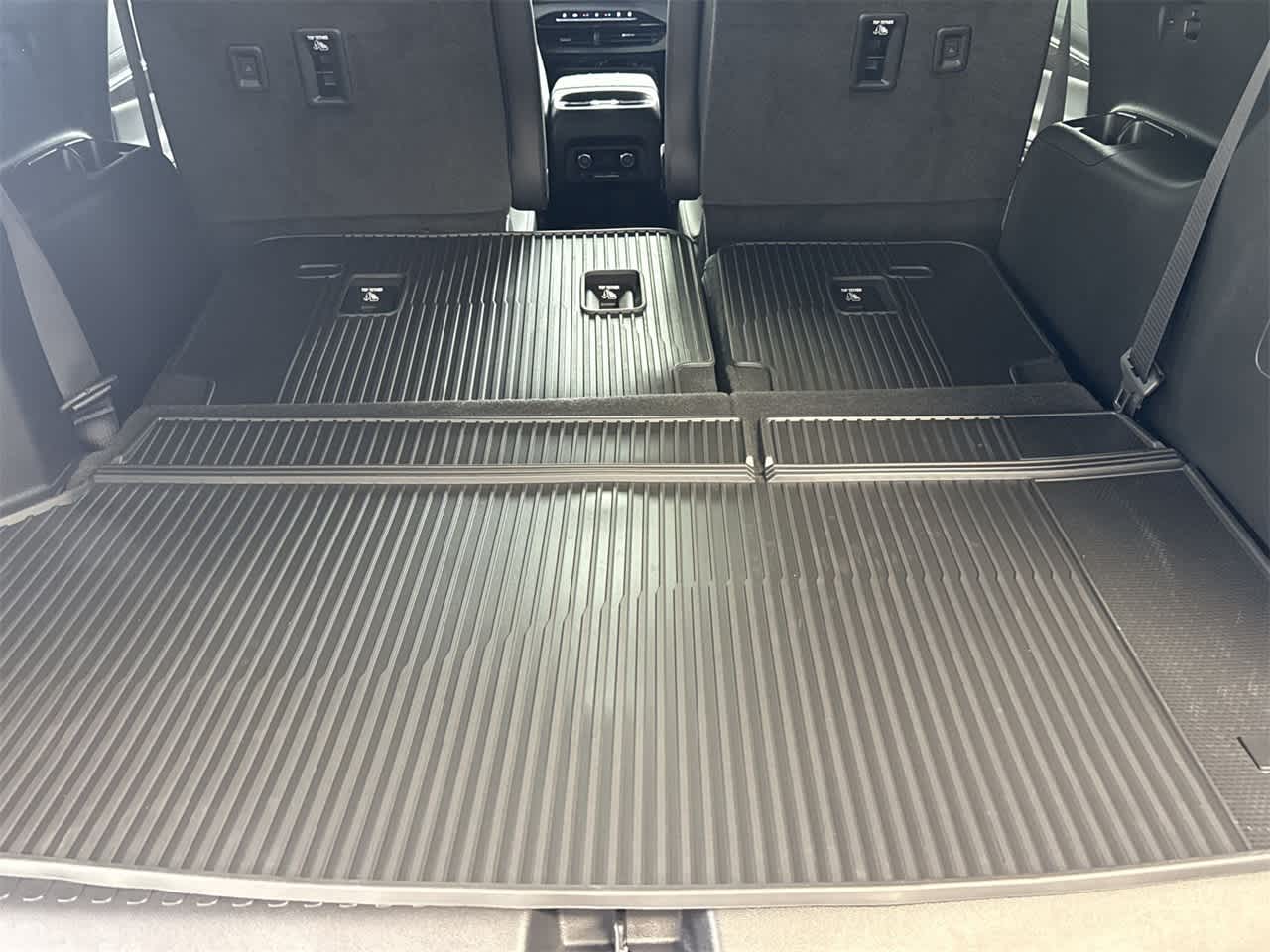 Thumbnail: 2026 Buick Enclave - 25