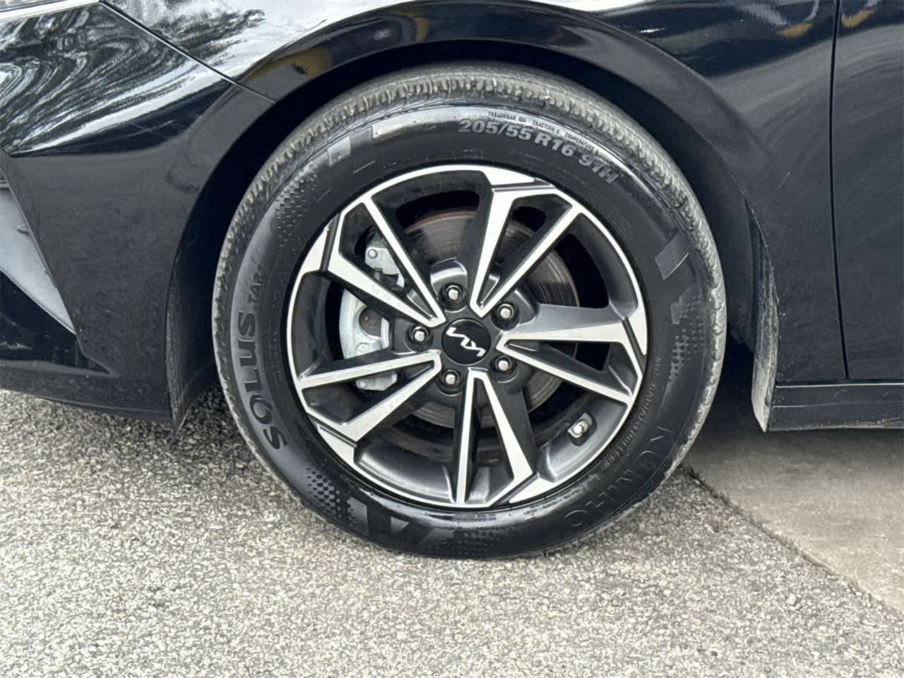 Thumbnail: 2023 Kia Forte - 11