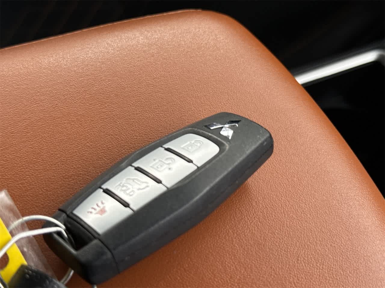 Thumbnail: 2022 Mitsubishi Outlander - 28