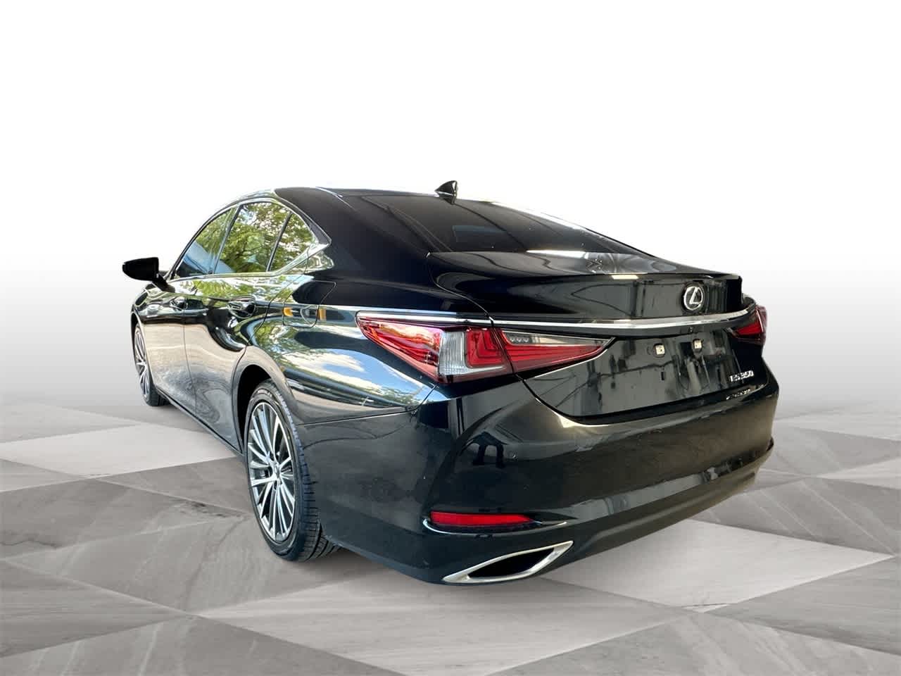Thumbnail: 2022 Lexus ES - 6
