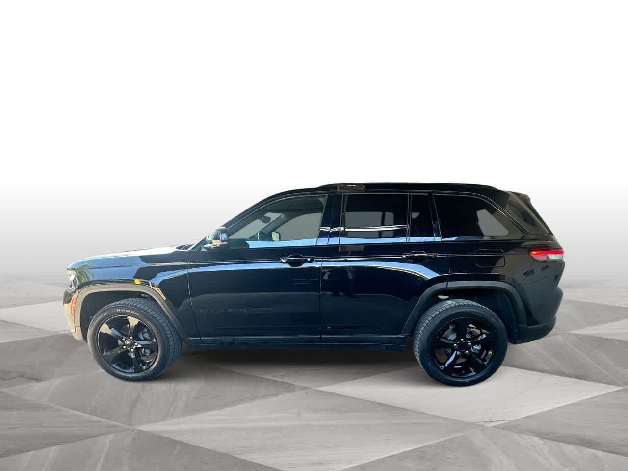 Thumbnail: 2023 Jeep Grand Cherokee - 5