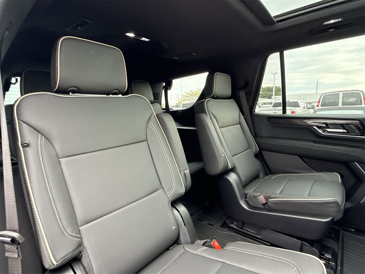 Thumbnail: 2026 GMC Yukon - 26