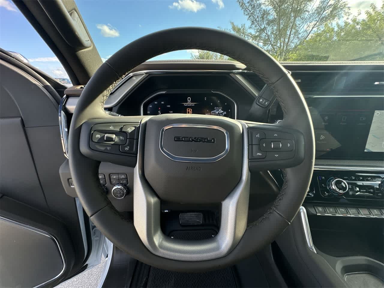 Thumbnail: 2026 GMC Sierra 2500 - 15