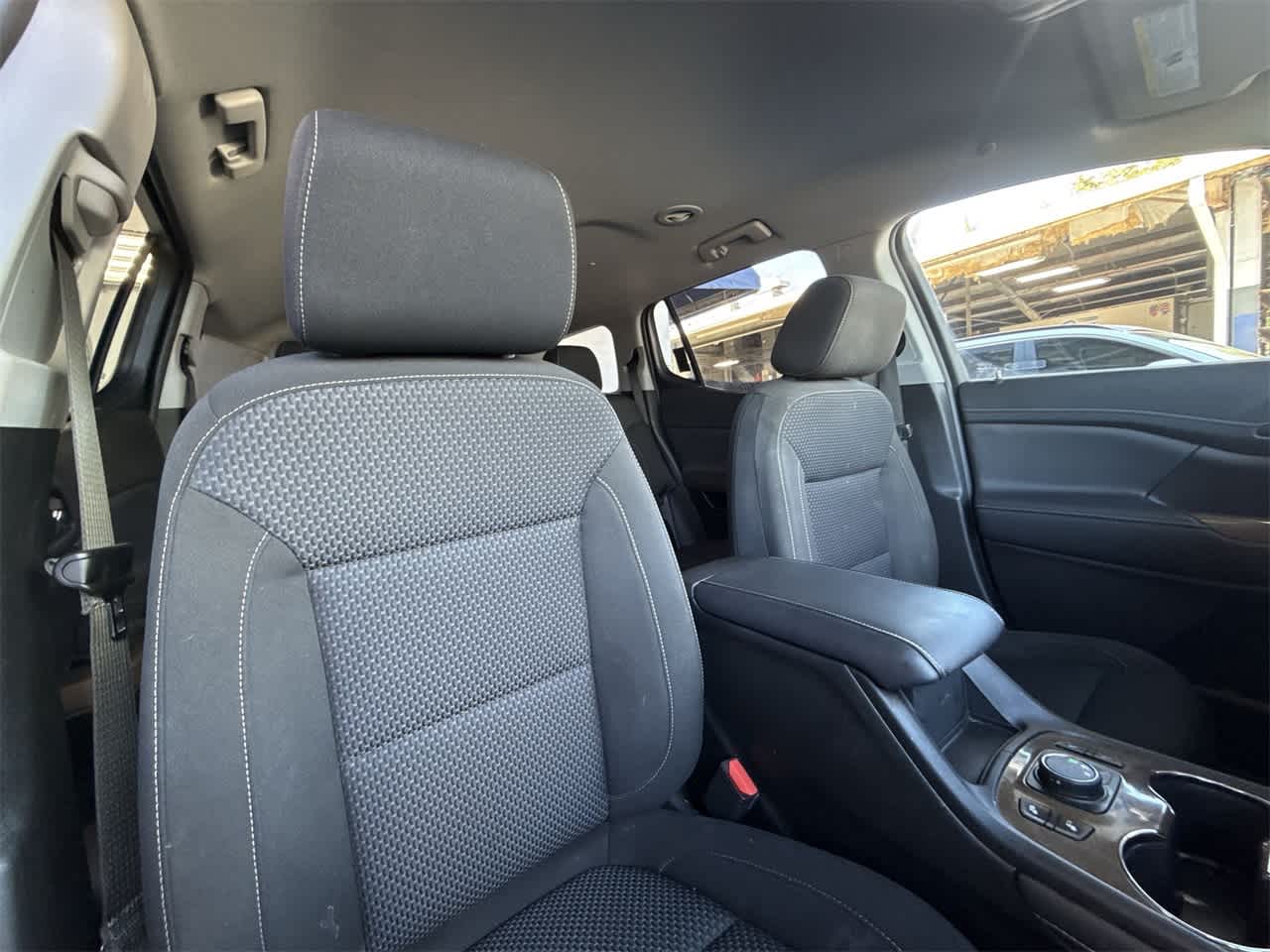 Thumbnail: 2023 GMC Acadia - 27