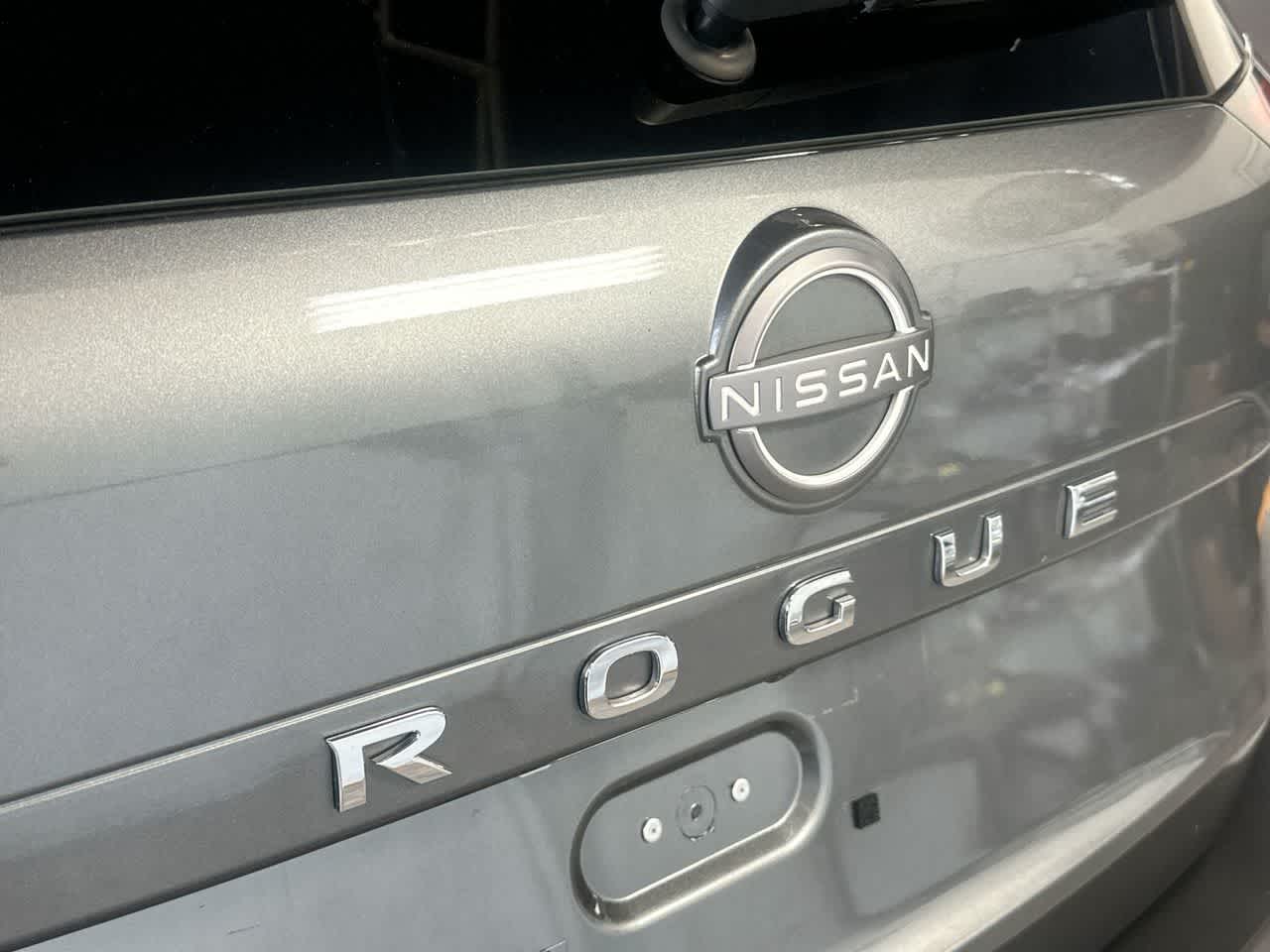 Thumbnail: 2023 Nissan Rogue - 10