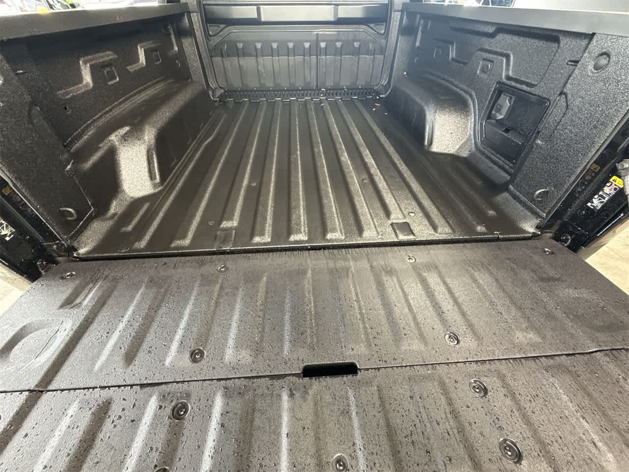 Thumbnail: 2026 GMC Sierra EV - 25