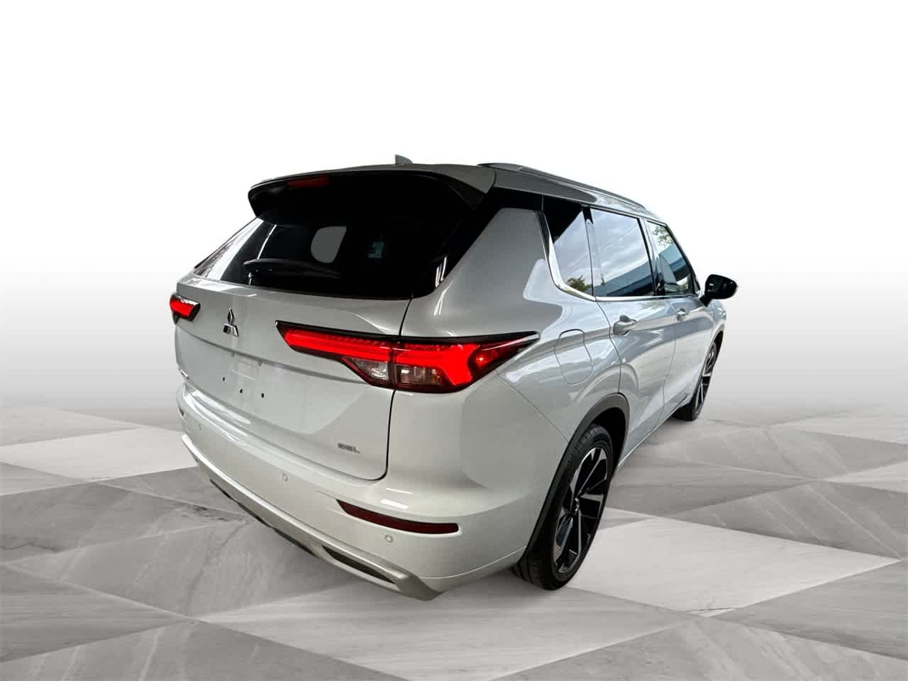 Thumbnail: 2022 Mitsubishi Outlander - 8