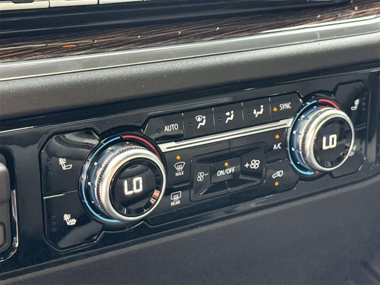 Thumbnail: 2026 GMC Sierra 1500 - 20