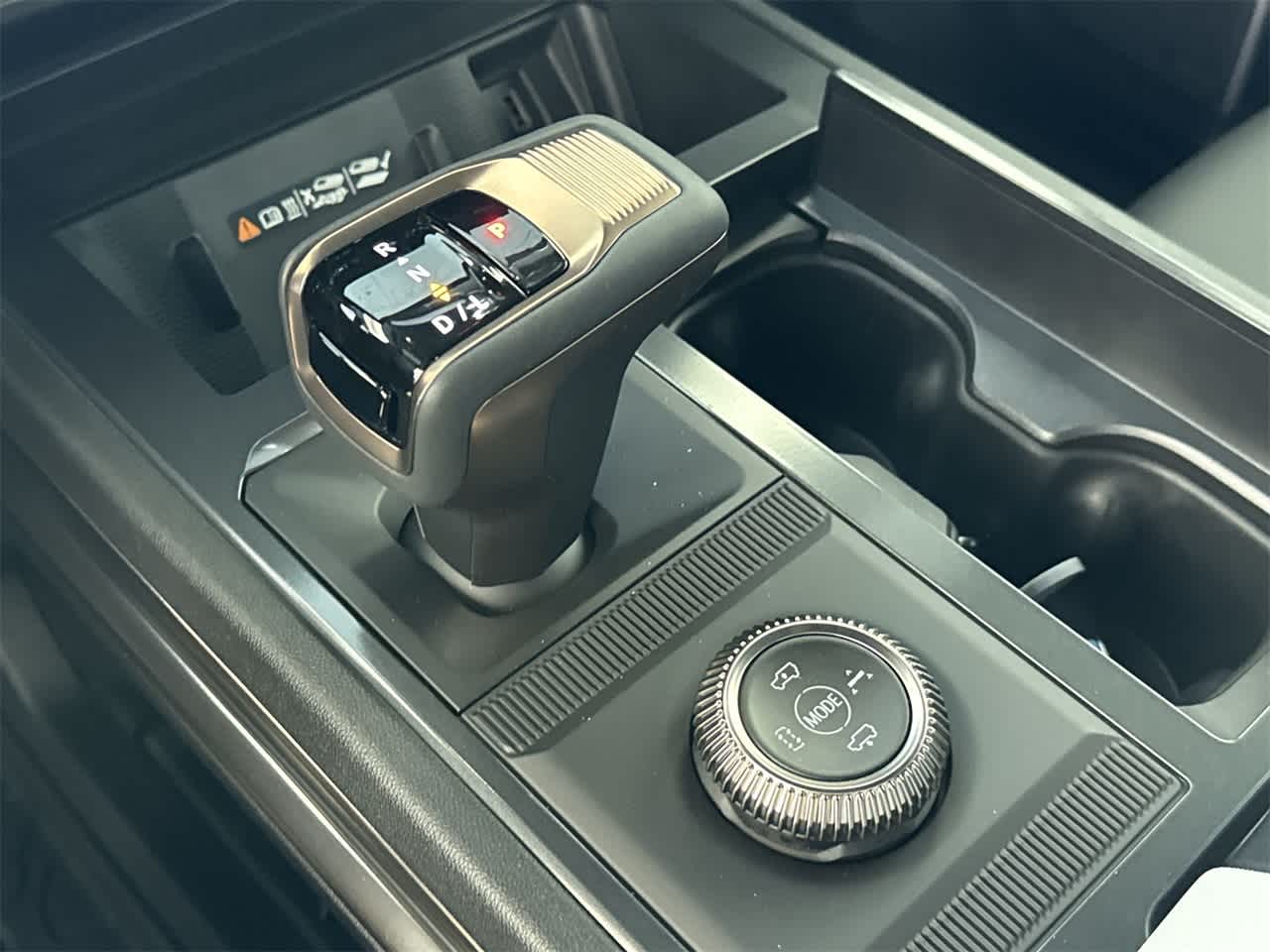 Thumbnail: 2025 GMC Hummer EV - 21