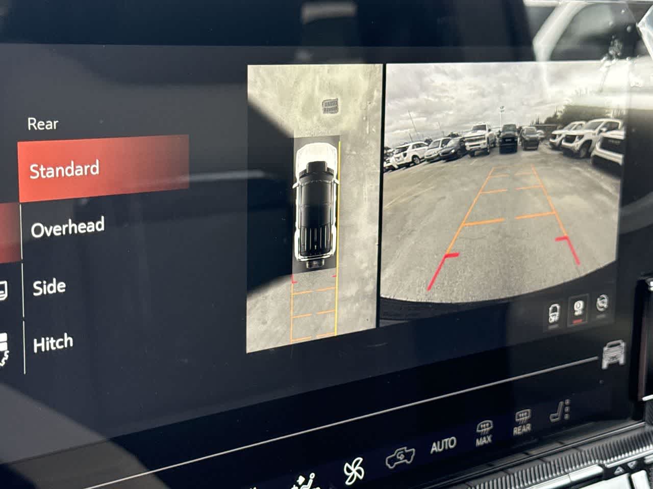 Thumbnail: 2026 GMC Hummer EV - 19