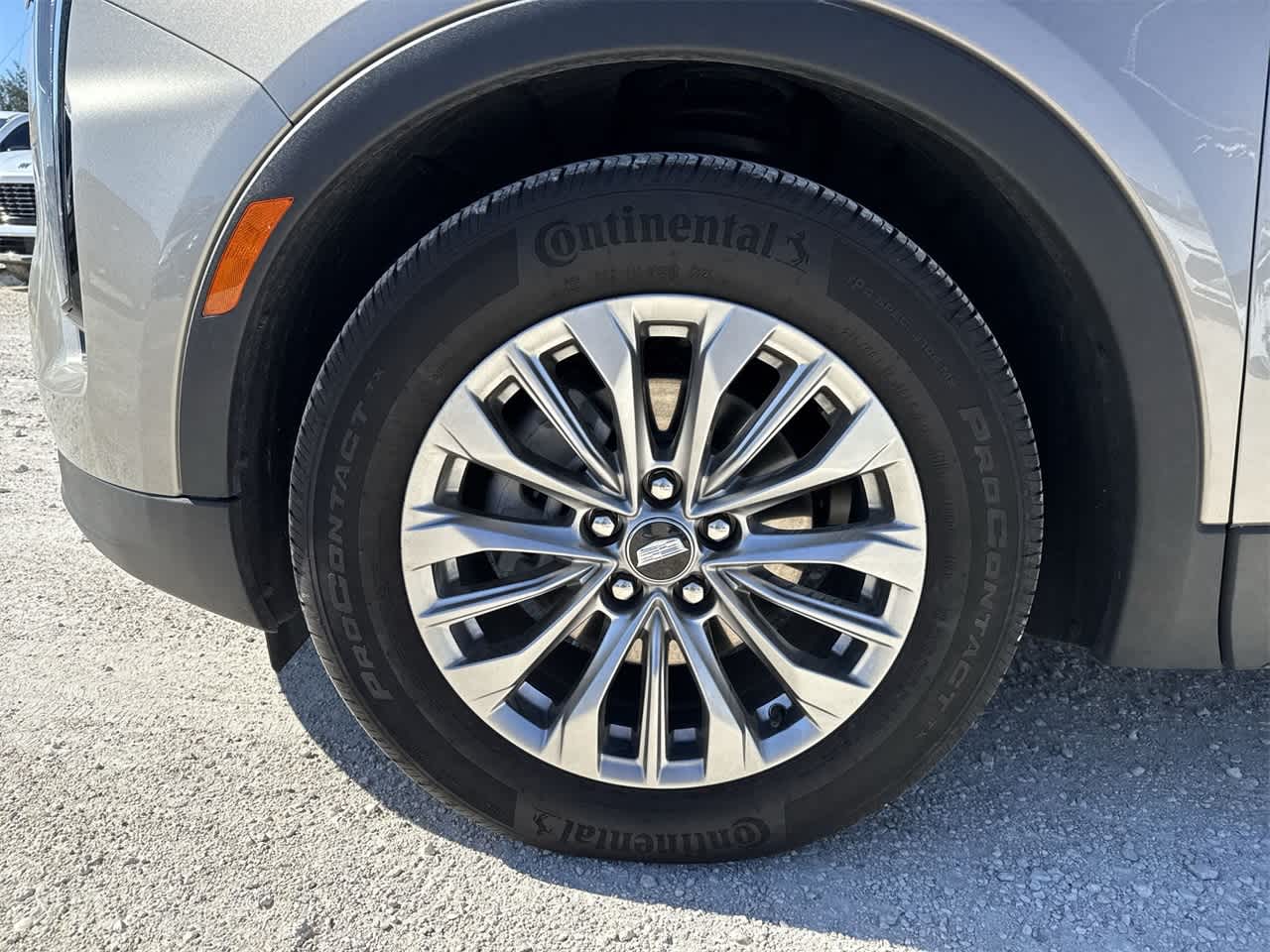 Thumbnail: 2024 Cadillac XT4 - 10