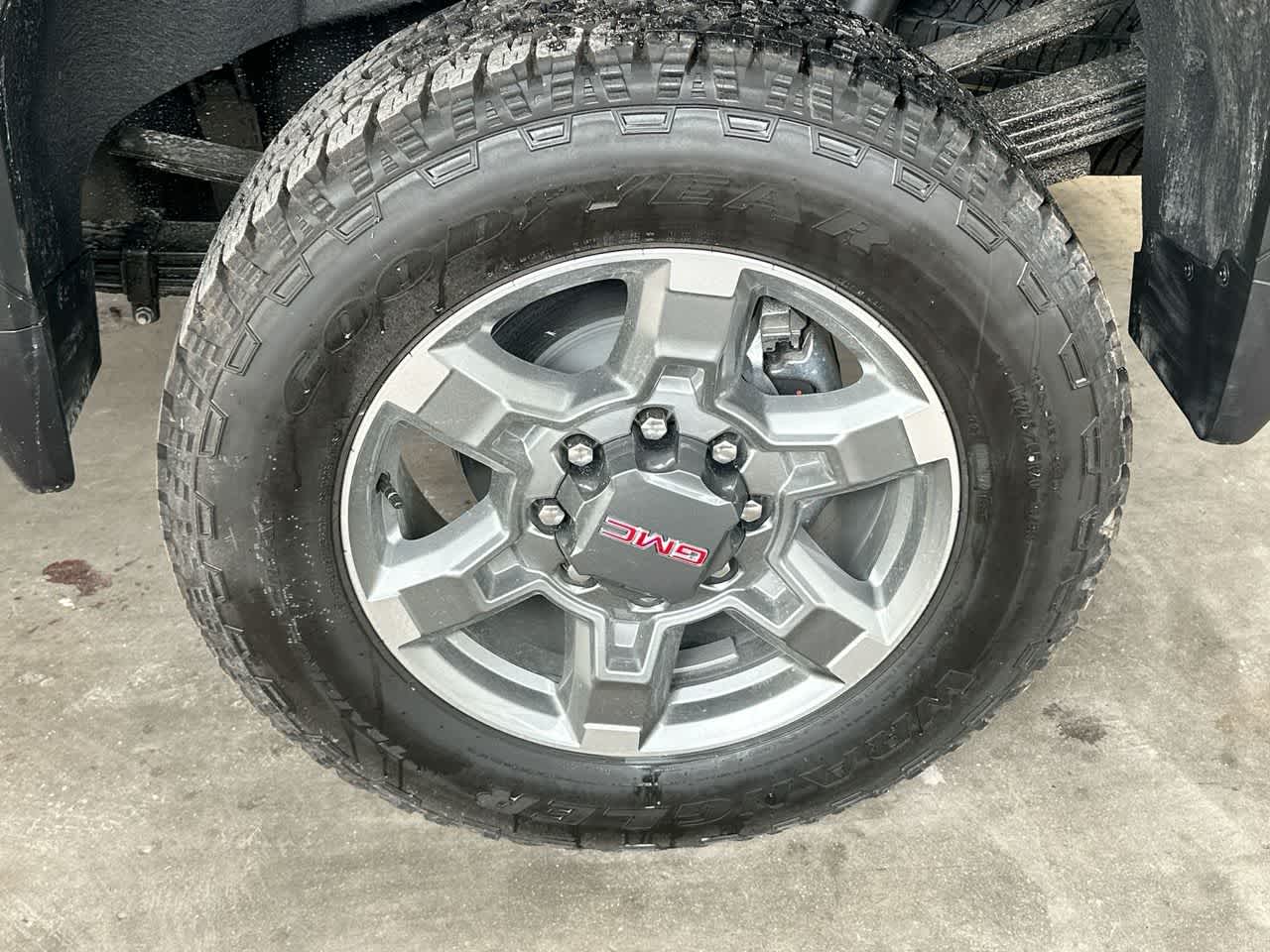 Thumbnail: 2026 GMC Sierra 2500 - 11