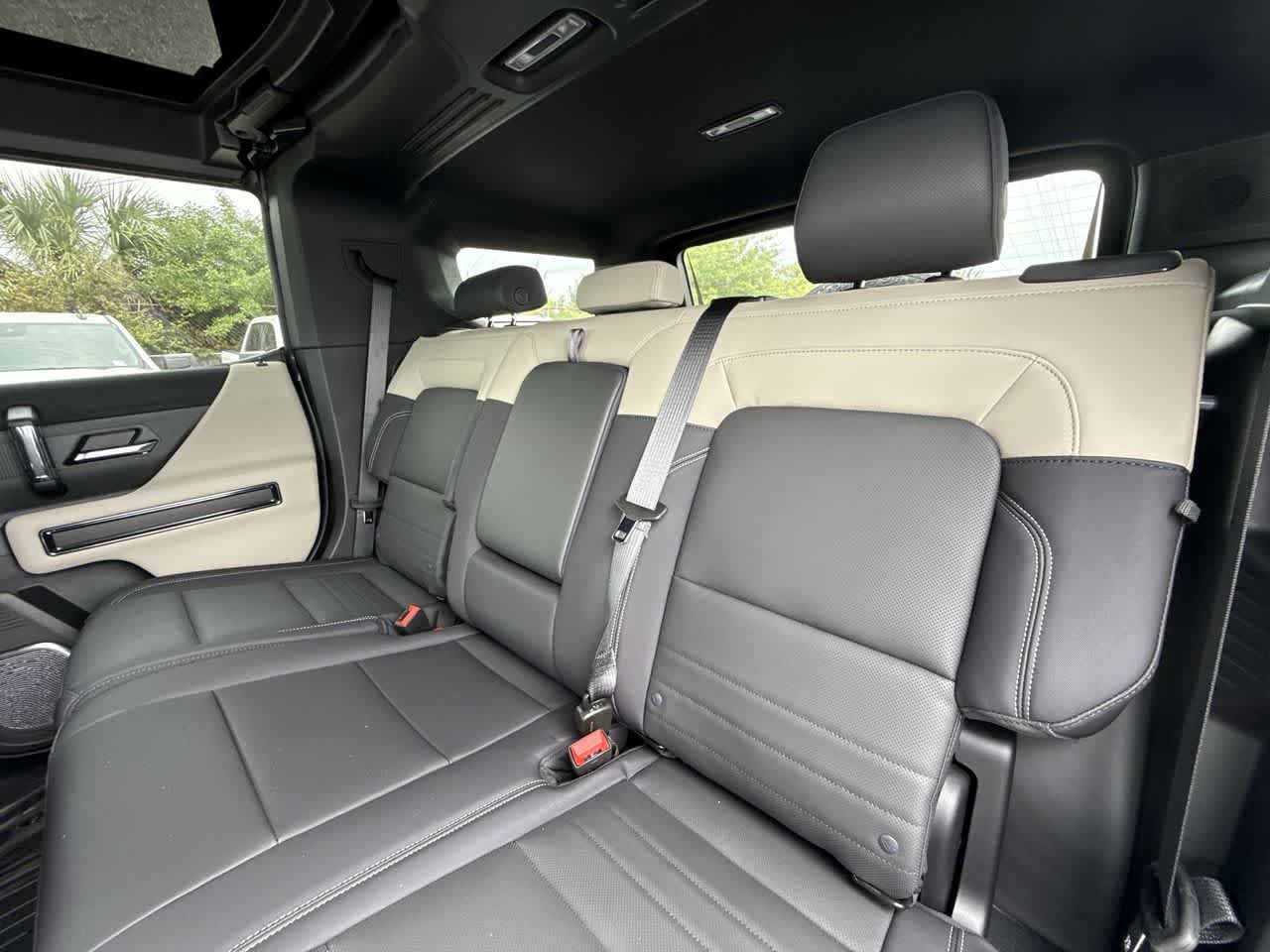 Thumbnail: 2026 GMC Hummer EV - 22