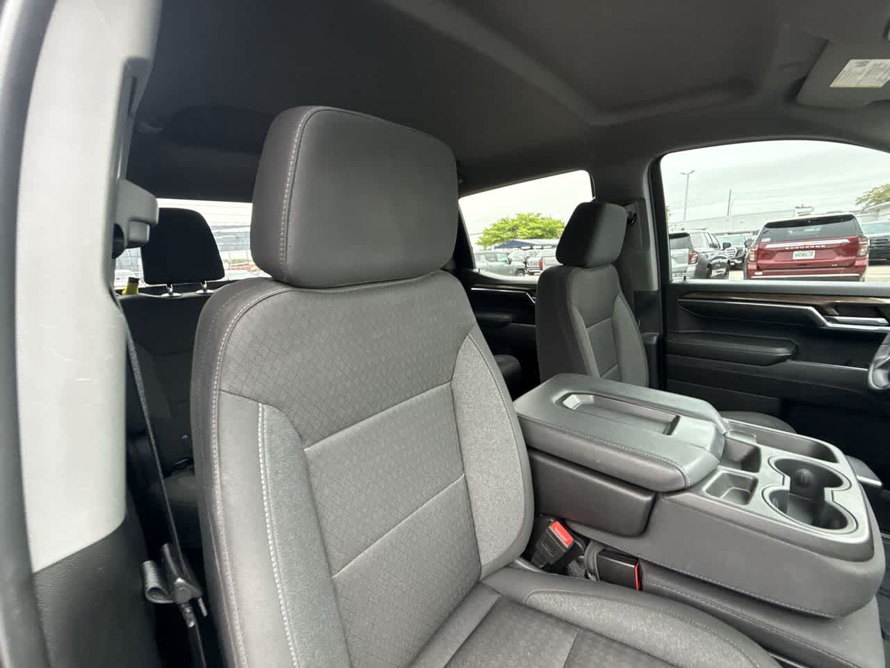 Thumbnail: 2023 Chevrolet Silverado 1500 - 27