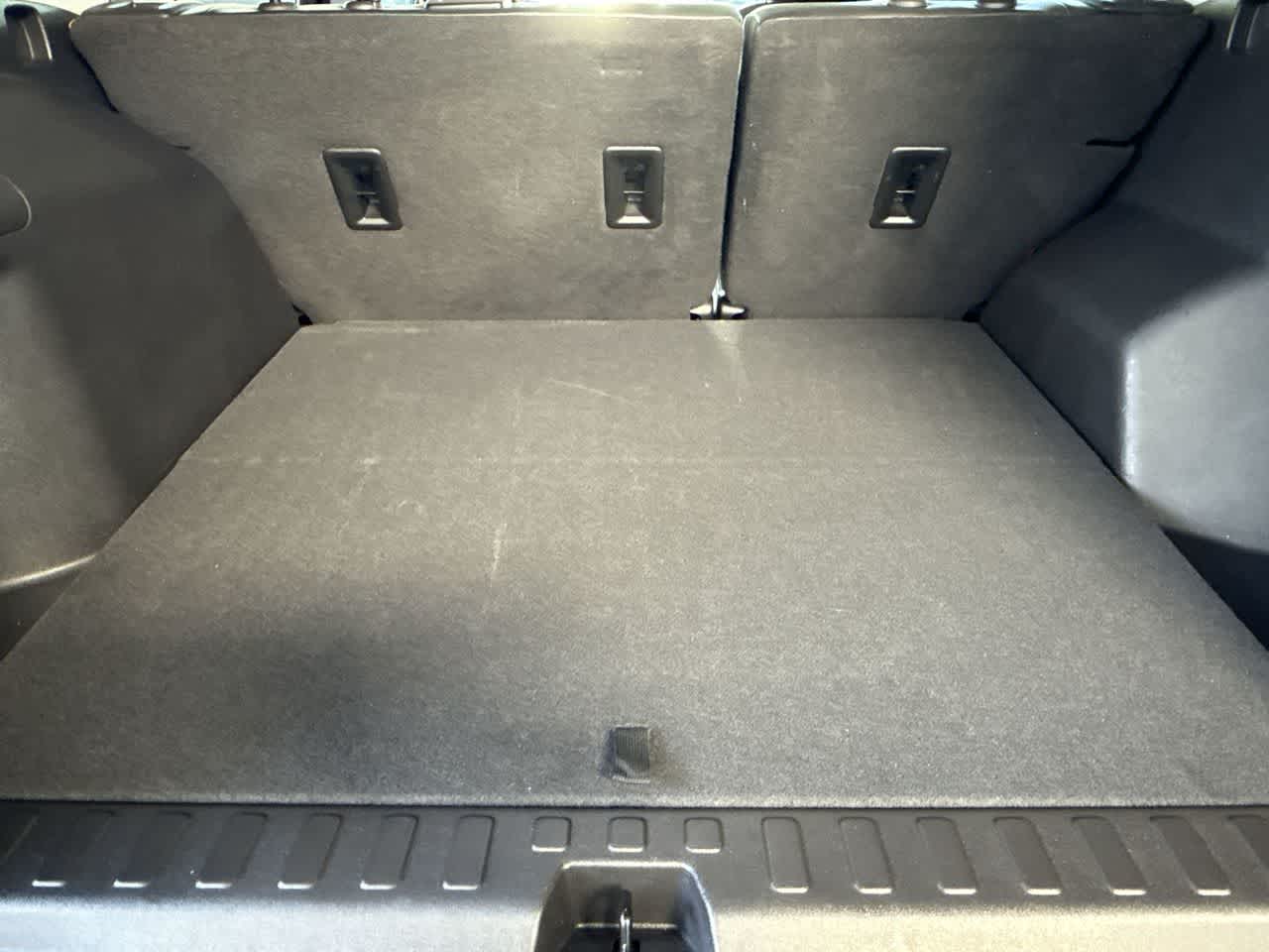 Thumbnail: 2022 GMC Terrain - 25