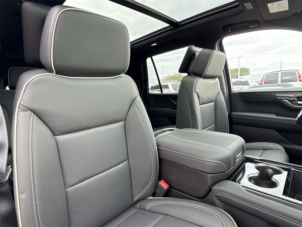 Thumbnail: 2026 GMC Yukon - 27