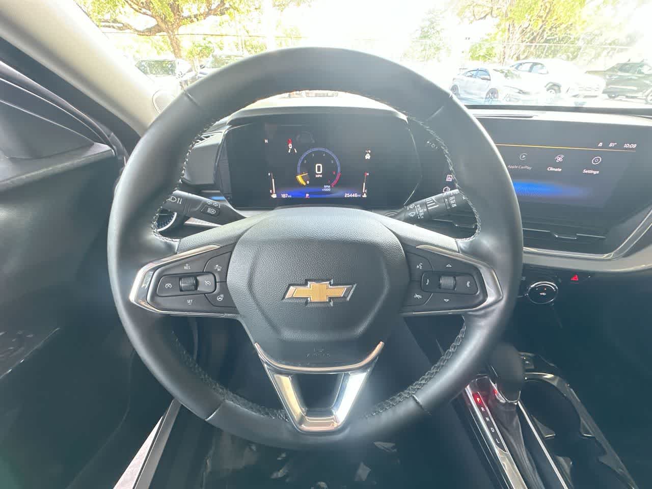 Thumbnail: 2025 Chevrolet Trax - 15