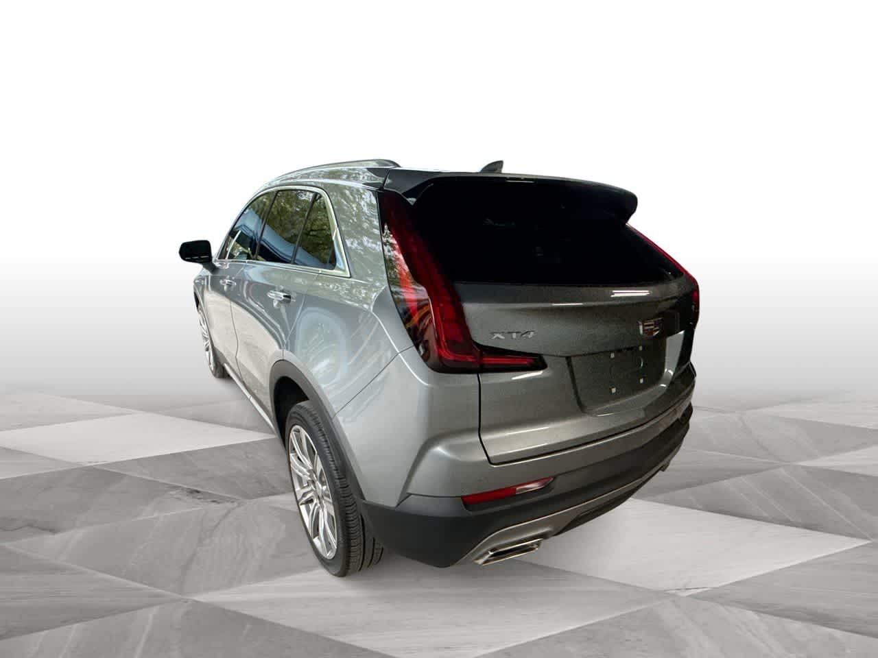 Thumbnail: 2023 Cadillac XT4 - 6