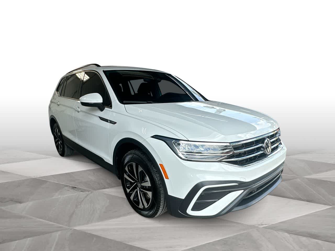 Thumbnail: 2024 Volkswagen Tiguan - 2