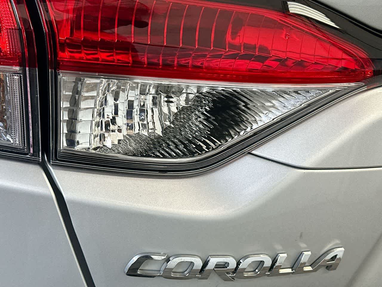 Thumbnail: 2025 Toyota Corolla - 10