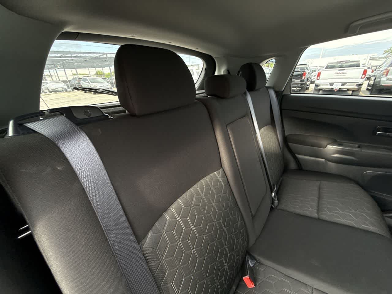 Thumbnail: 2025 Mitsubishi Outlander Sport - 26