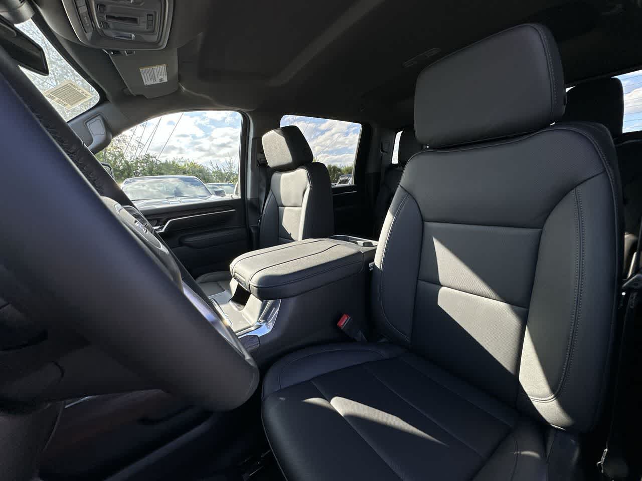 Thumbnail: 2026 GMC Sierra 2500 - 14