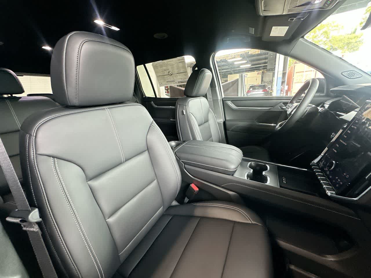 Thumbnail: 2026 GMC Acadia - 27