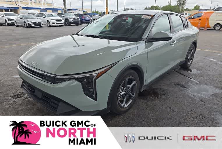 2025 Kia K4 LXS -
                  Miami, FL