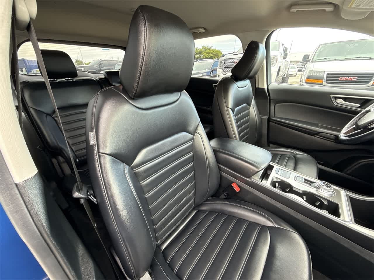 2022 Ford Edge  27