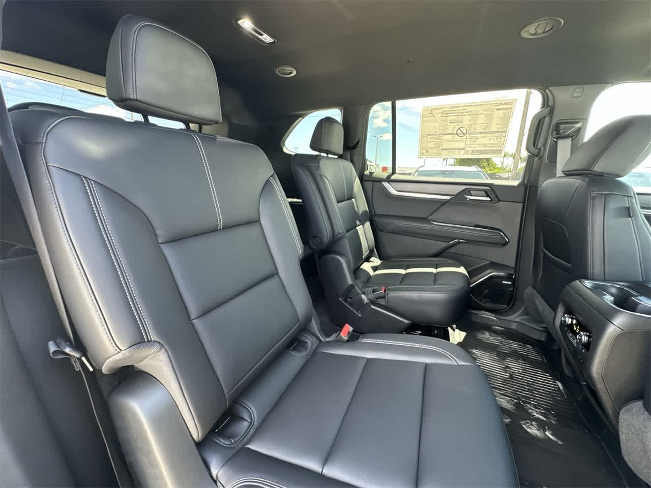 Thumbnail: 2026 GMC Acadia - 26