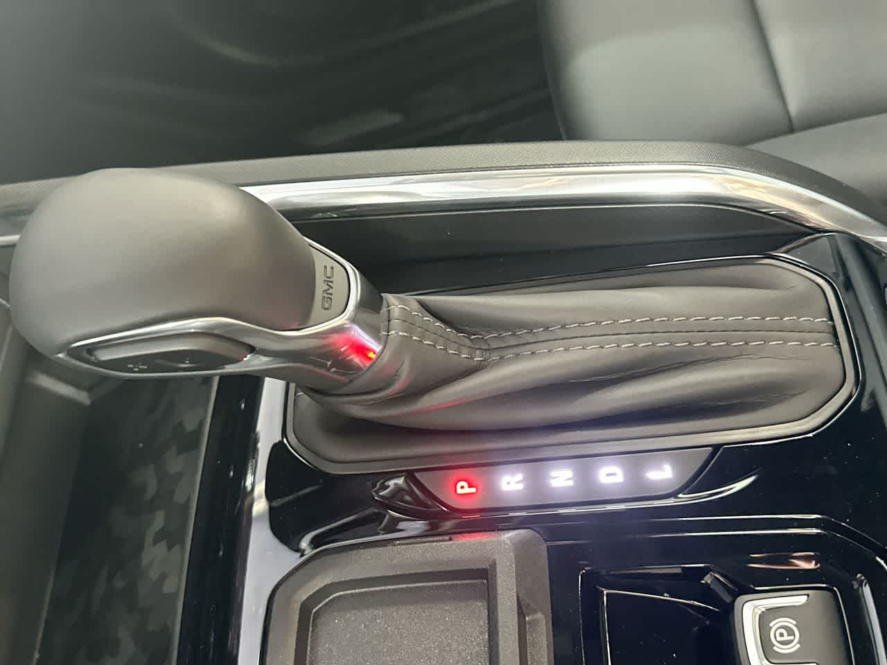 Thumbnail: 2026 GMC Canyon - 21