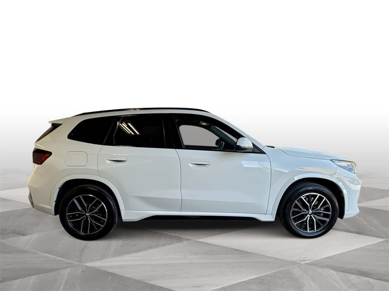 Thumbnail: 2025 BMW X1 - 9